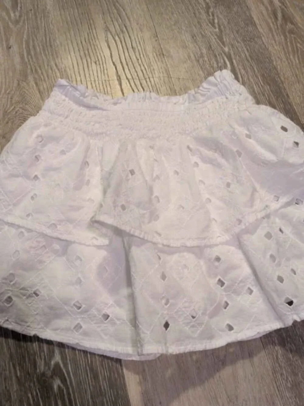 Abercrombie Kids White Eyelet Skort Size 9/10